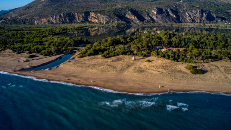 Η μαγευτική λίμνη Καϊάφα: Δημιουργήθηκε τον 6ο αιώνα - Καταπράσινο τοπίο, γαλαζοπράσινα νερά [εικόνες]