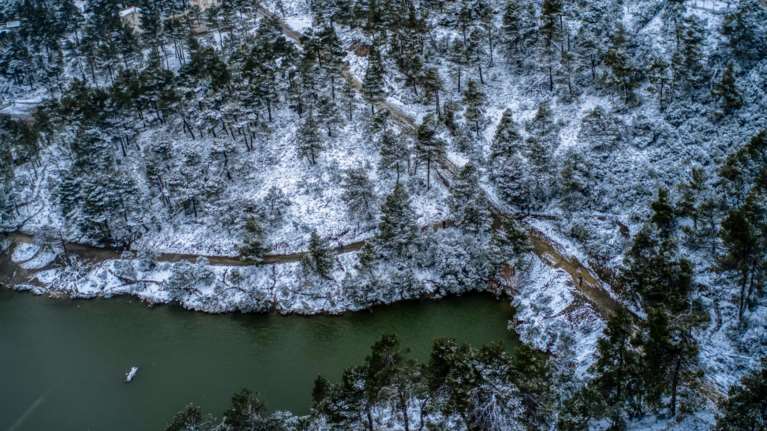 Κακοκαιρία &quot;Ελπίς&quot;: Στο &quot;ψυγείο&quot; η χώρα - Στα λευκά πολλές περιοχές - Πού θα χιονίσει τις επόμενες ώρες