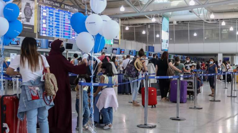 Μετάλλαξη Μποτσουάνα: Συναγερμός και στην Ελλάδα - Με άδεια,10ήμερη καραντίνα και τριπλό τεστ οι ταξιδιώτες από Ν.Αφρική