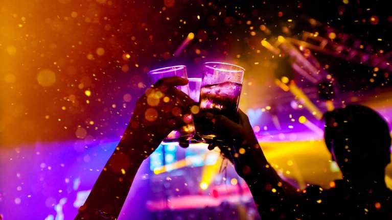 Ξεσαλώνουν στη Βουλγαρία οι Ελληνες φοιτητές: Ξέφρενες εκδρομές και πάρτι χωρίς μέτρα