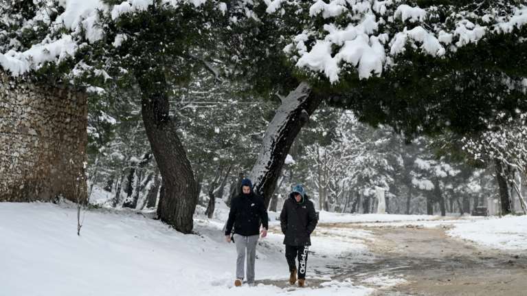 Αρναούτογλου: Νέο κύμα κακοκαιρίας από το τέλος της εβδομάδας - Τσουχτερό κρύο, χιόνια και σε χαμηλά υψόμετρα