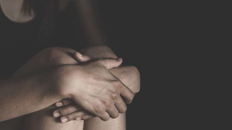 Γνωστός ηθοποιός στον εισαγγελέα ως ύποπτος για βιασμό κατά συρροή- Δύο από τα θύματα ήταν ανήλικες