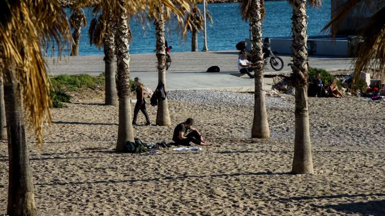 Καιρός: Λιακάδα και υψηλές θερμοκρασίες σήμερα - Εως 28 βαθμούς ο υδράργυρος