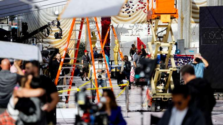 Οσκαρ 2022: 10 στιγμιότυπα από τις πυρετώδεις προετοιμασίες για την 94η τελετή απονομής