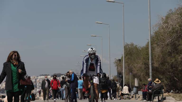 Καιρός: Συννεφιά και άνεμοι 6 μποφόρ - Εως 22 βαθμούς θα φτάσει ο υδράργυρος