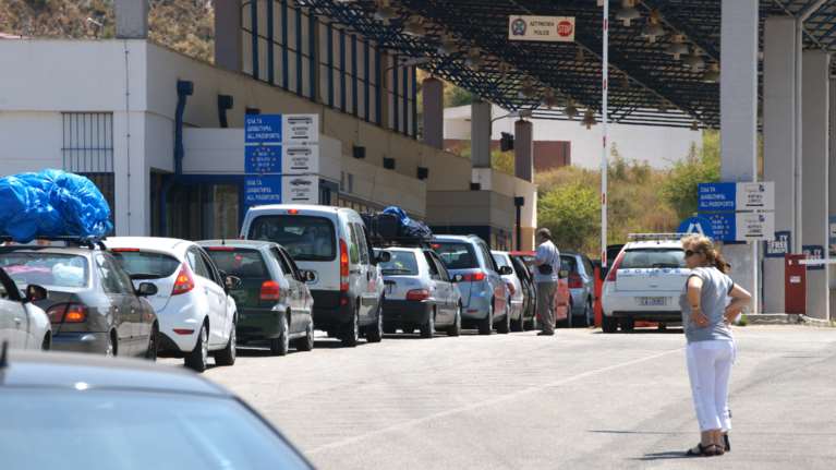 Κορονο-απάτη: Εμπαιναν στην Ελλάδα από την Αλβανία με πλαστά τεστ κορονοϊού