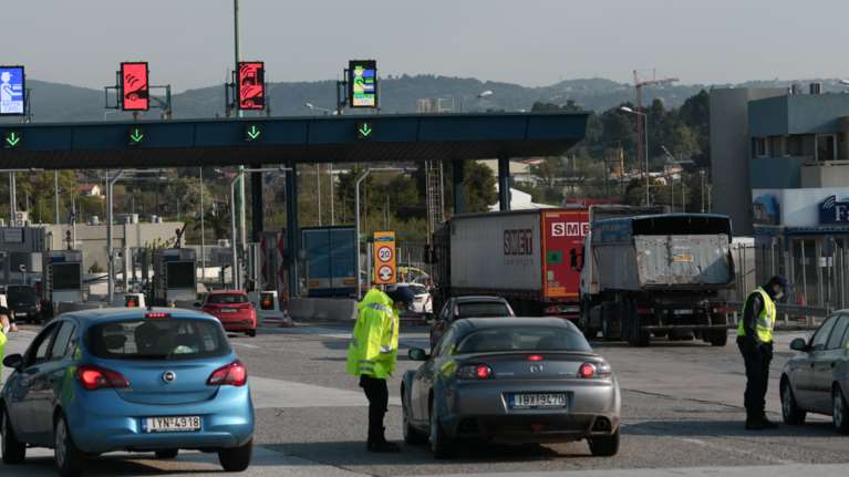 Πέτσας: Ποιοι θα εξαιρεθούν για μετακινήσεις σε άλλο νομό - Τι θα ισχύει με τα sms τα Χριστούγεννα