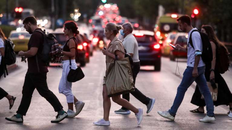 Κορονοϊός: 54 νεκροί σήμερα - Ανέβηκαν στα 3.937 τα νέα κρούσματα, 354 διασωληνωμένοι