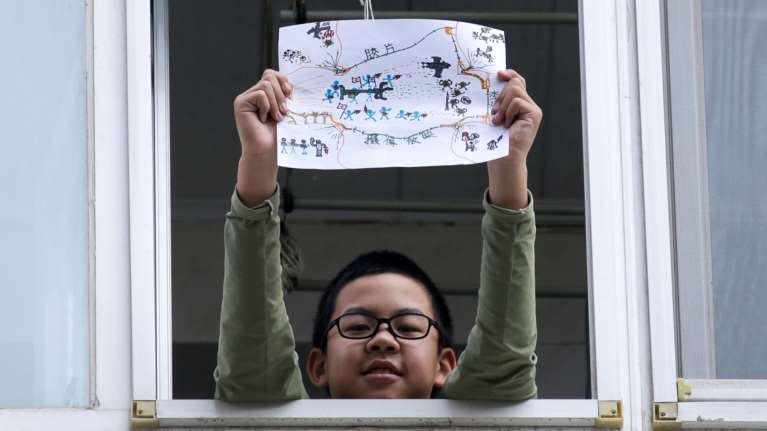 &quot;Πισωγύρισμα&quot; στην Κίνα: Σε καραντίνα πόλη 10 εκατομμυρίων λόγω &quot;εισαγόμενου&quot; φορέα κορονοϊού