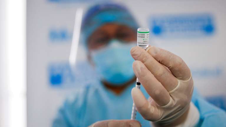 Κορονοϊός: Ολες οι χώρες όπου είναι υποχρεωτικός ο εμβολιασμός