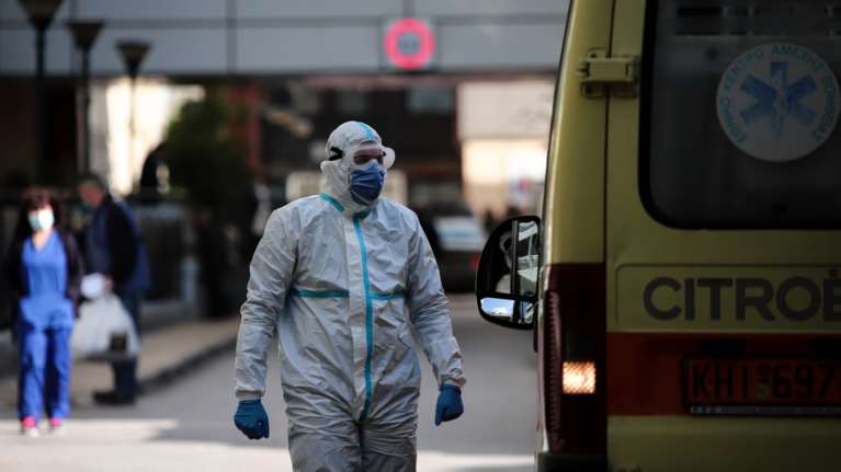 Σκουτέλης: Την επόμενη εβδομάδα θα έχουμε τα χειρότερα - Πολύ άσχημα τα νούμερα των κρουσμάτων