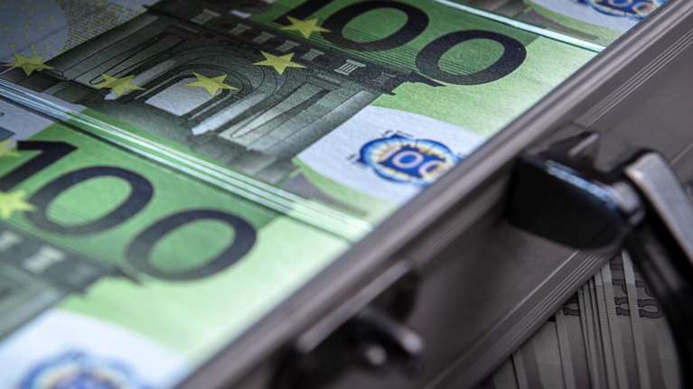 Απάτες μαμούθ: Καθηγητής Πανεπιστημίου υπεξαίρεσε 15 εκατ. ευρώ - Λογιστής άρπαξε 16 εκατ. ευρώ από πελάτες του