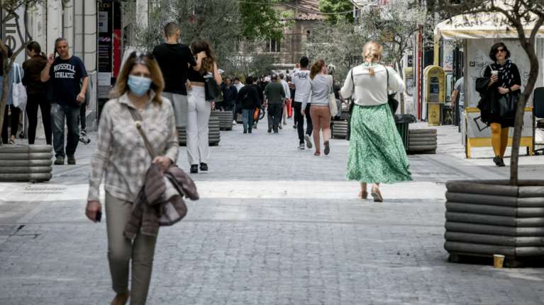 Η επόμενη ημέρα: Μισή δουλειά με 80% του μισθού και "πράσινο" το δάνειο ακόμη και με το 10% της δόσης