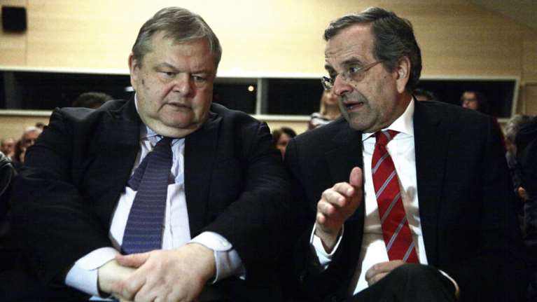 Novartis: Να βγουν οι &quot;κουκούλες&quot; από τους δύο μάρτυρες ζητούν Σαμαράς, Βενιζέλος, Στουρνάρας, Λοβέρδος, Γεωργιάδης, Αβραμόπουλος