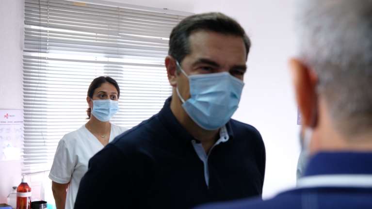 Τσίπρας για lockdown στη Μύκονο: Πιστοποιητικό της παταγώδους αποτυχίας