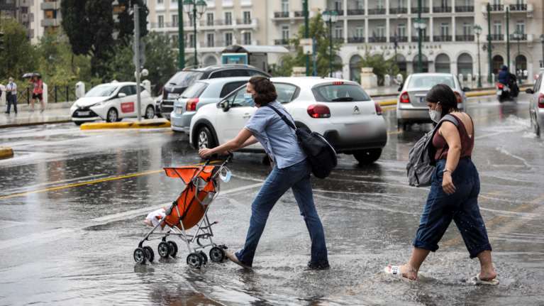 Εκτακτο δελτίο επιδείνωσης καιρού: Ερχονται καταιγίδες, χαλάζι και ισχυροί άνεμοι