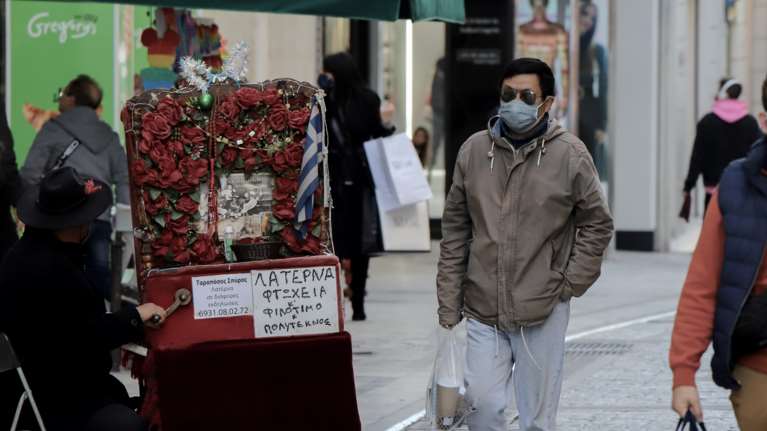 Ερχεται νέο πακέτο μέτρων στήριξης: Διεύρυνση αναστολής, παράταση στα κορονοχρέη - Τι θα περιλαμβάνει