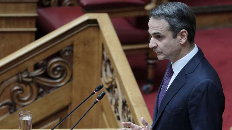 Mητσοτάκης: Τρίμηνη παράταση στην α&#39; κατοικία και κρατική επιδότηση μισθού