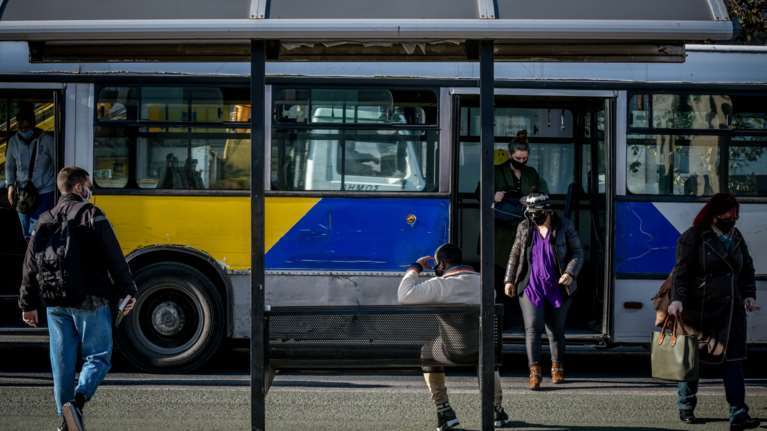 Νέα μελέτη: Η χρήση μάσκας στα Μέσα Μεταφοράς μειώνει τη μετάδοση του κορονοϊού κατά 93%