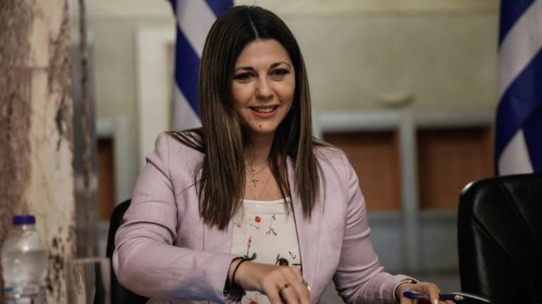 Κορονοϊός - Ζαχαράκη: Χωρίς θερμομέτρηση η είσοδος μαθητών και εκπαιδευτικών στα σχολεία