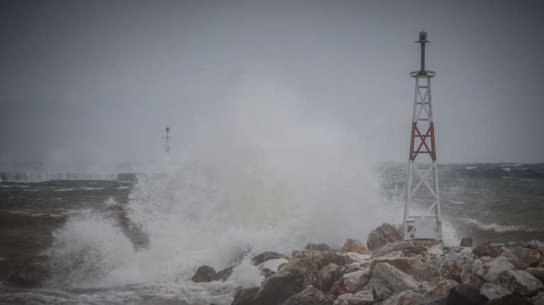 Κακοκαιρία "Μήδεια": Ανεμοι 10 μποφόρ στο Αιγαίο - Πού υπάρχει απαγορευτικό