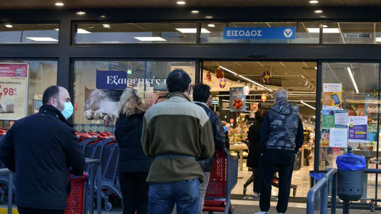 Αλλάζουν ωράριο τα σούπερ μάρκετ - Παπαθανάσης: Θα κλείνουν στις 20:30