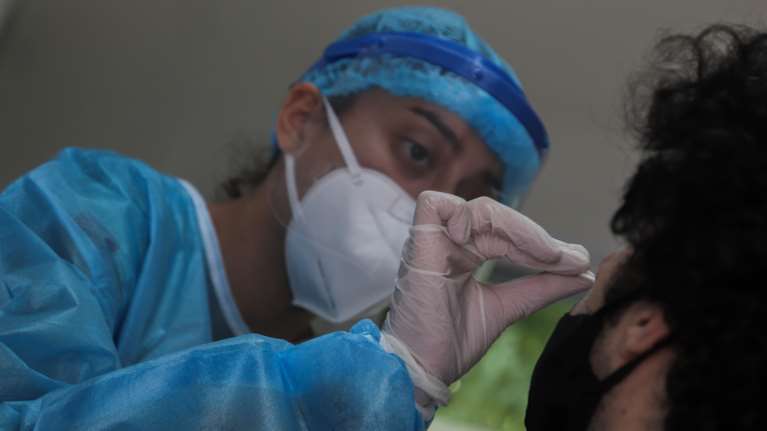 Κορονοϊός - Συναγερμός στη Λαμία: Βρέθηκε θετικός ταξιτζής - Ξεκίνησε η ιχνηλάτηση