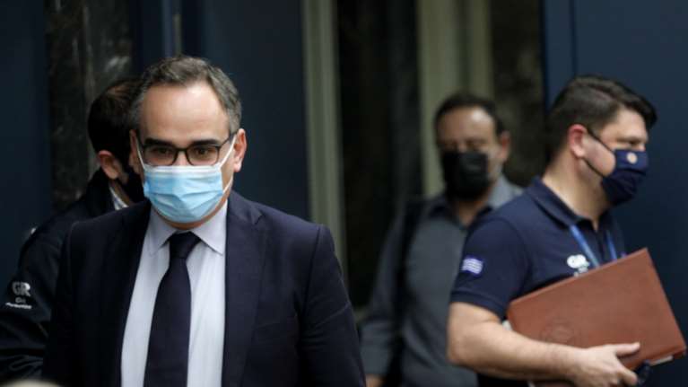 Κορονοϊός - Κοντοζαμάνης: O μαζικός εμβολιασμός στην Ελλάδα θα γίνει ταυτόχρονα με την υπόλοιπη Eυρώπη