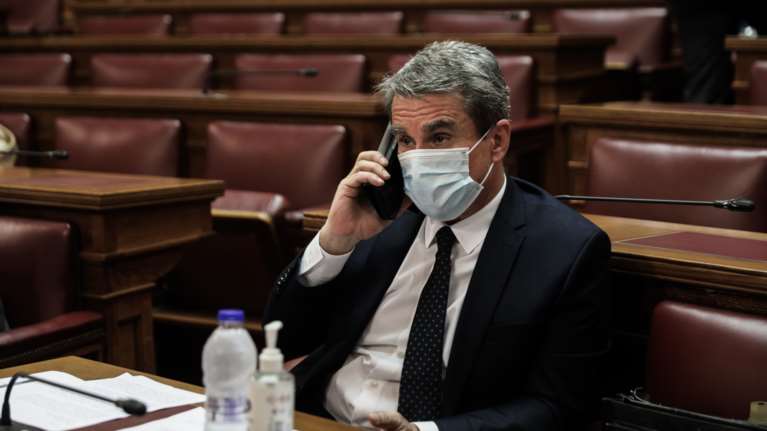 Εκλογές ΚΙΝΑΛ: Πιο σκληρές θέσεις για αστυνόμευση και μεταναστευτικό υπόσχεται ο Ανδρέας Λοβέρδος