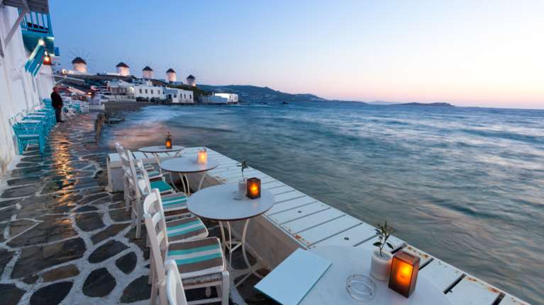 Οι 17 περιοχές που θα εξορμήσει η εφορία το καλοκαίρι - Ερχονται τσουχτερά πρόστιμα και λουκέτα