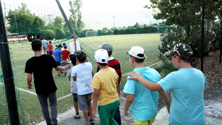 Ανακοινώνονται νέα μέτρα για τις κατασκηνώσεις: Υποχρεωτικά με rapid test ή PCR η είσοδος των παιδιών