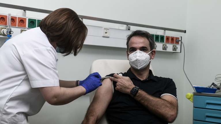 Κυριάκος Μητσοτάκης: Την τρίτη δόση του εμβολίου κάνει αύριο ο πρωθυπουργός