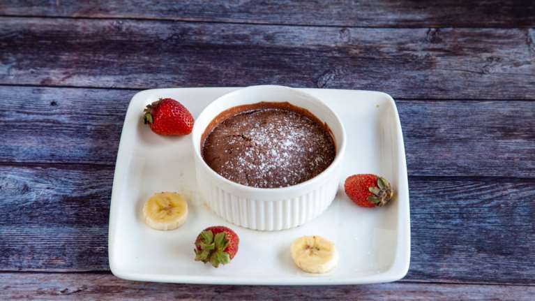 Σουφλέ σοκολάτας σε 5 λεπτά - Απίθανη συνταγή, με λίγα υλικά