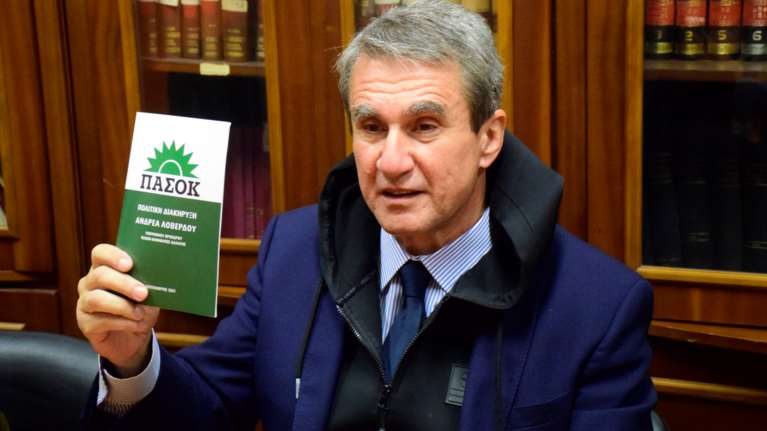 Λοβέρδος για εκλογές ΚΙΝΑΛ: &quot;Κατεβαίνω για να είμαι νικητής&quot; - Καρφιά σε ΓΑΠ που δεν θέλει να γίνει debate