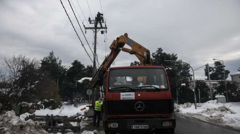 Σπίτι στον Χολαργό είναι 3 ημέρες χωρίς ρεύμα: &quot;Οι άρρωστοι γονείς μου δεν έχουν φως και θέρμανση&quot;