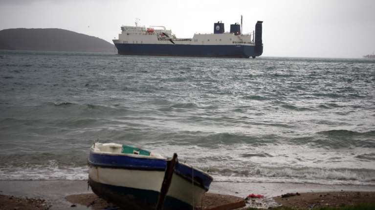 Συνεχίζονται τα προβλήματα στις ακτοπλοϊκές συγκοινωνίες, λόγω των ισχυρών ανέμων
