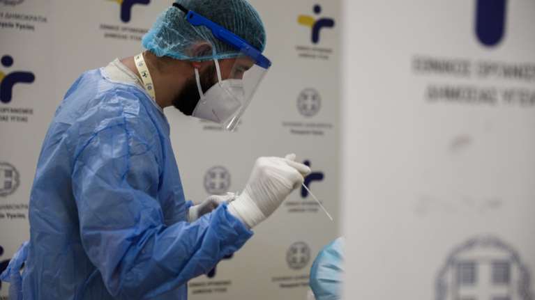 ΕΟΔΥ: Τα 180 σημεία που θα πραγματοποιούνται σήμερα δωρεάν rapid test