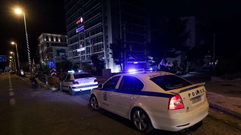 Πατήσια: Εμπρηστική επίθεση με γκαζάκια σε τράπεζα