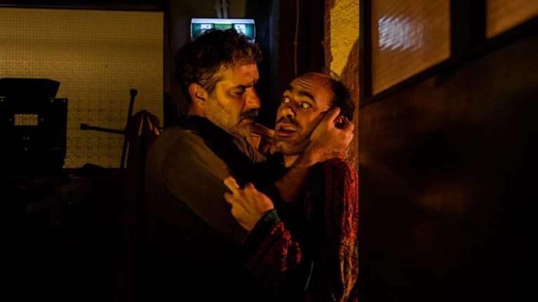 &quot;Ανθρωποι και ποντίκια&quot;: Νέες ημερομηνίες για τις γιορτές για την παράσταση του Βασίλη Μπισμπίκη