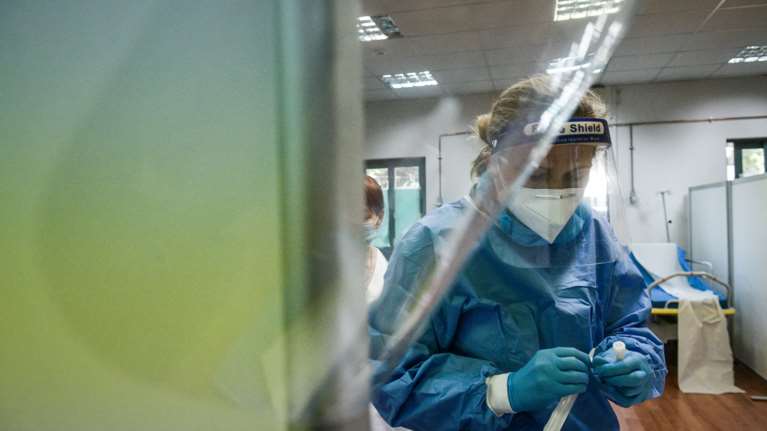 Τσακρής: Υπάρχουν άτομα που νόσησαν επίτηδες για να μην εμβολιαστούν