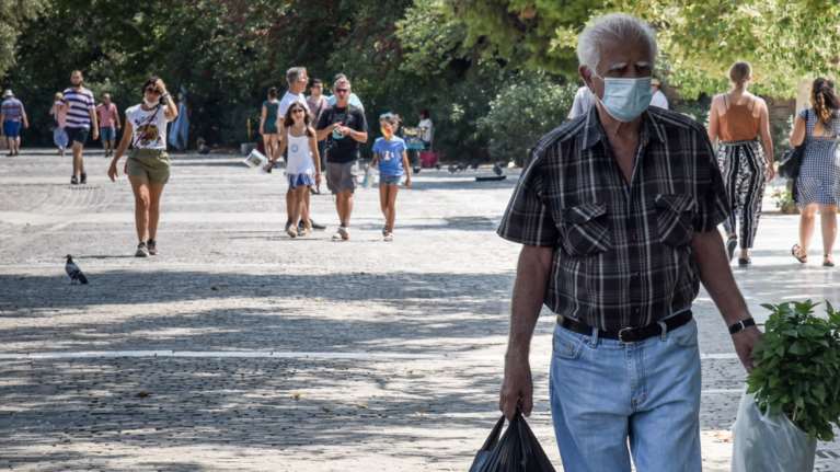 Κορονοϊός: Εκτίναξη με 293 κρούσματα την Τετάρτη στη χώρα, αύξηση και στους διασωληνωμένους