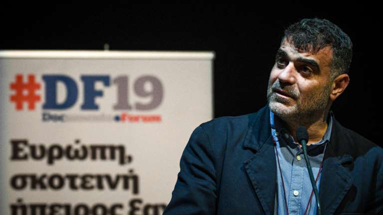 Πώς αντέδρασε ο δημοσιογράφος Κώστας Βαξεβάνης όταν έμαθε ότι καλείται σε απολογία για &quot;εγκληματική οργάνωση&quot;