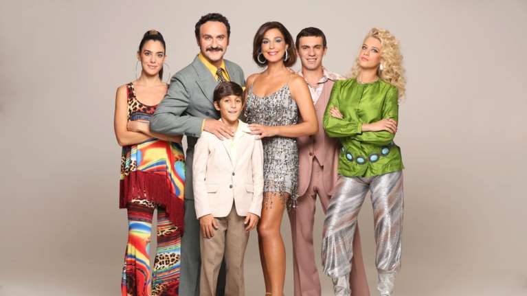 &quot;Τα καλύτερα μας χρόνια&quot; επιστρέφουν απόψε σε νέα ώρα και μέρα - Ολες οι σπαρταριστές εξελίξεις