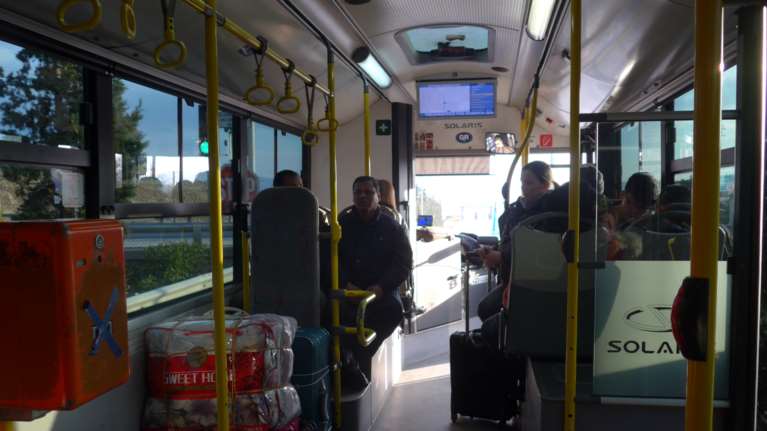 Ξυλοδαρμός οδηγού λεωφορείου από 20χρονους: &quot;Με έβριζαν, μου πήραν το κινητό και το τσαντάκι&quot;