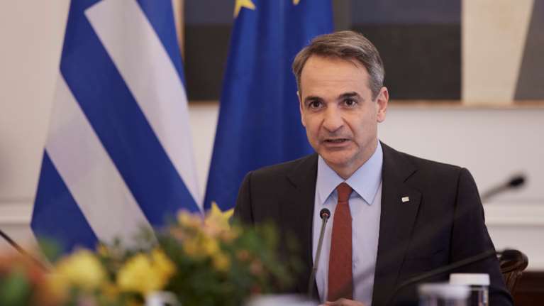 Η ευρωπαϊκή μάχη Μητσοτάκη στις Βερσαλλίες για την ακρίβεια και τη στήριξη των ευάλωτων νοικοκυριών