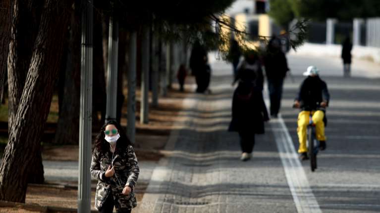 Νέο lockdown στην Αττική: Ανοιχτά σχολεία, κλειστά καταστήματα, όχι απαγόρευση κυκλοφορίας από τις 6, αύξηση προστίμων