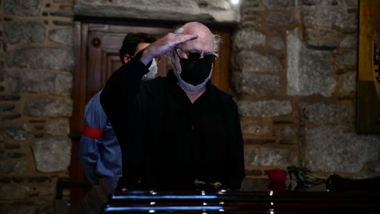 Μίκης Θεοδωράκης: Γιατί ο Διονύσης Σαββόπουλος τον χαιρέτησε στρατιωτικά - "Κάπταιν, μάι κάπταιν''