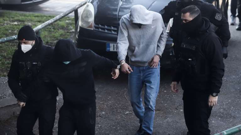 Δολοφονία Άλκη: Στην ανακρίτρια 4 ακόμη συλληφθέντες – Ανάμεσά τους ο 25χρονος Αθηναίος [εικόνες - βίντεο]