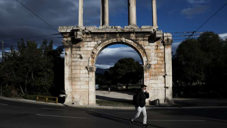 Επιστρέφει η άνοιξη: Ανεβαίνει η θερμοκρασία - Πού θα σημειωθούν τοπικές βροχές