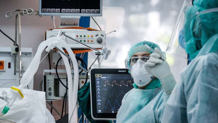 Πού καταγράφηκαν τα 23 νέα κρούσματα κορονοϊού - Θετικοί τρεις ασυμπτωματικοί μετανάστες στη Λέσβο